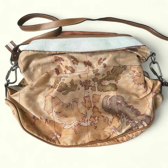 Alviero Martini 1 Classe Leather retro map print crossbody bag silver accents - Picture 1 of 8
